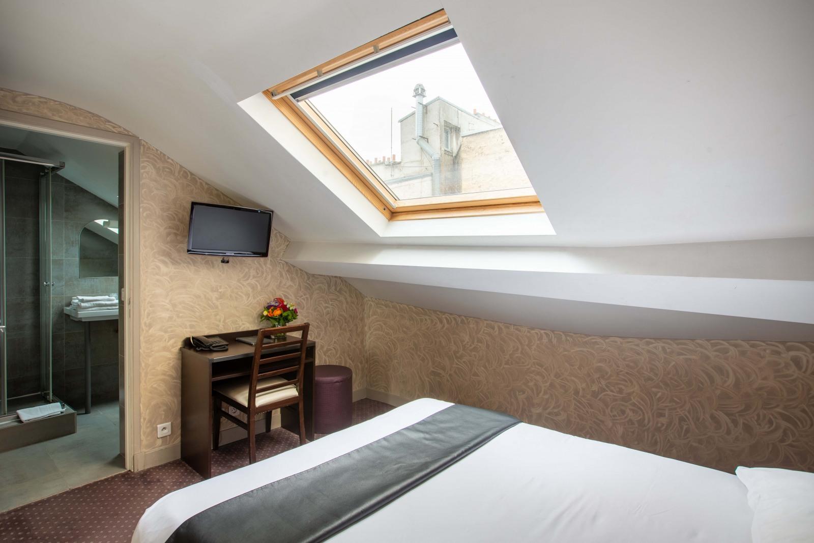 Hotel Opera 3*